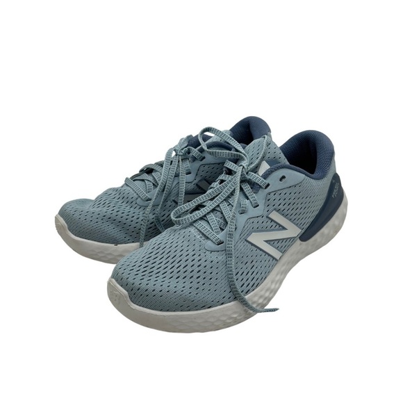 New Balance women's 1365‎ V1 walking sneakers  color blue and white size 8 - Picture 1 of 8
